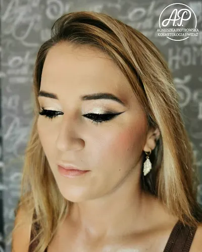Agnieszka Piotrowska Kosmetologia i Wizaż